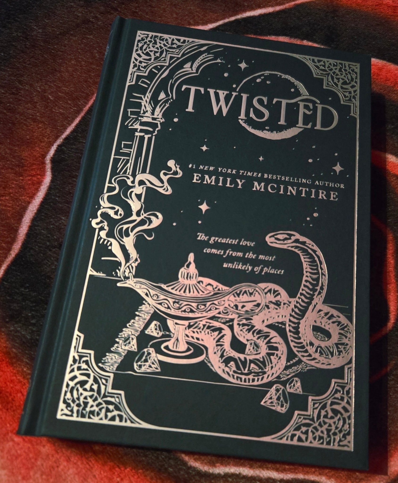 Twisted (Collector's Edition) (Never After 4), by Emily McIntire (hardback, english edition) - Book - The Dark Rose Emporium