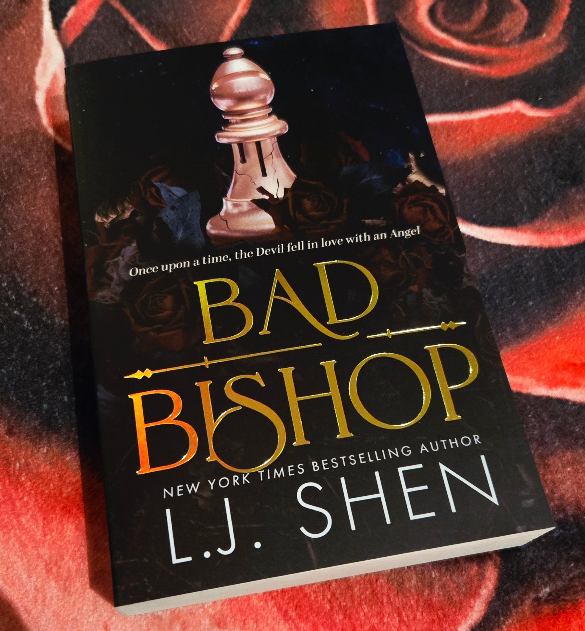 Bad Bishop (Society of Villains 1), by L.J. Shen (softback, english edition) - Book - The Dark Rose Emporium