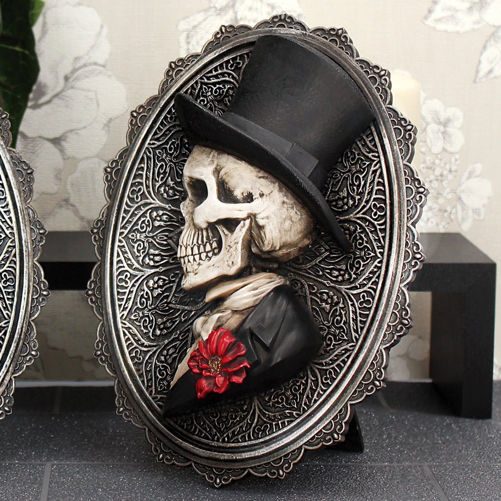 Handsome - Decoration - The Dark Rose Emporium